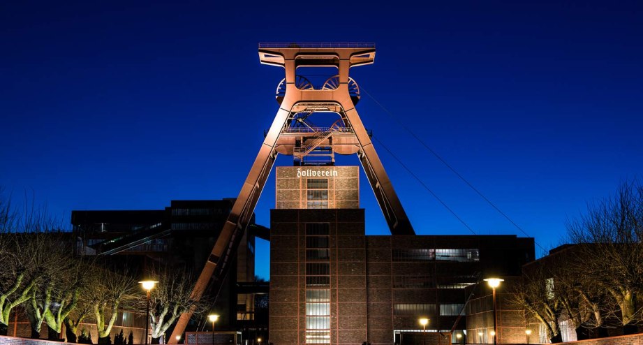 Blick auf die Zeche Zollverein - BAHNHIT.DE, © getty, Foto: FotoChristian Rummel